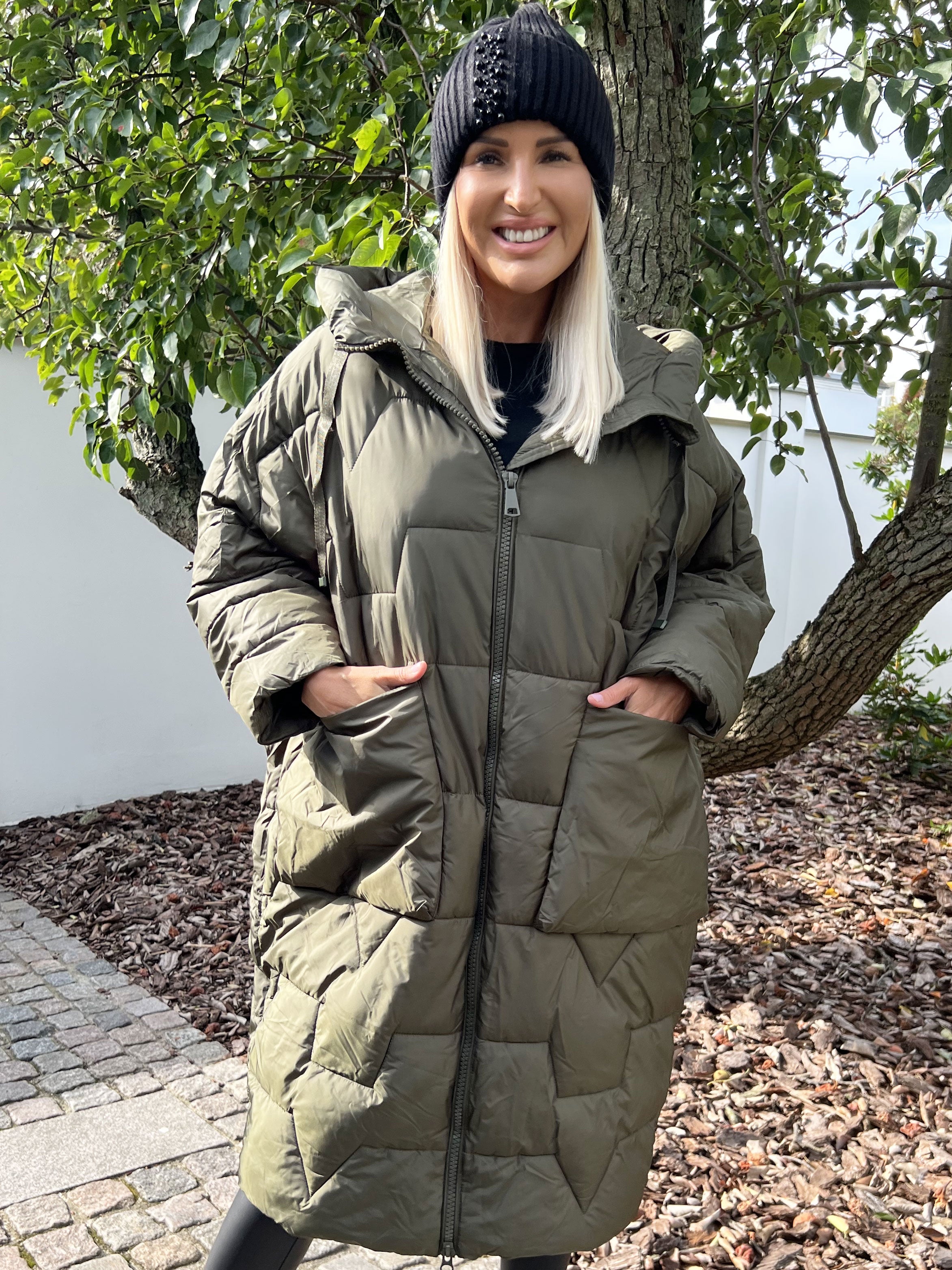 Gabriela - Dynejakke i oversized pasform